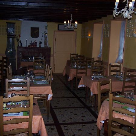 Le Lichou Hotel Vallon-en-Sully Exterior foto